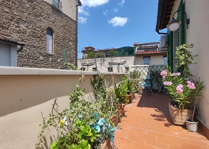 Borgo San Jacopo Penthouse By 360Rentals